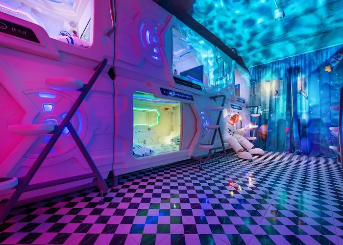 Hostel Space Station Bangkok