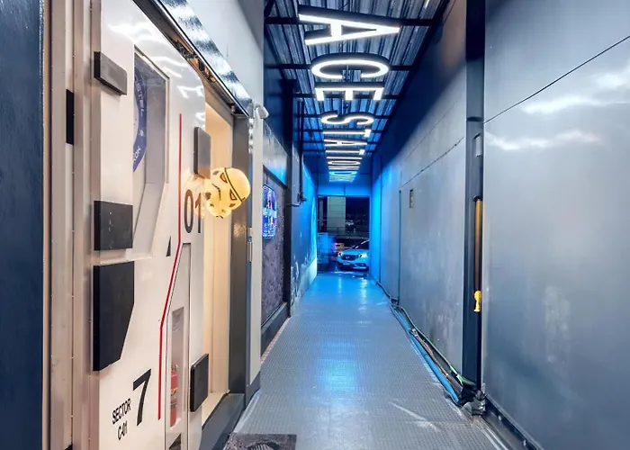Hostel Space Station Bangkok