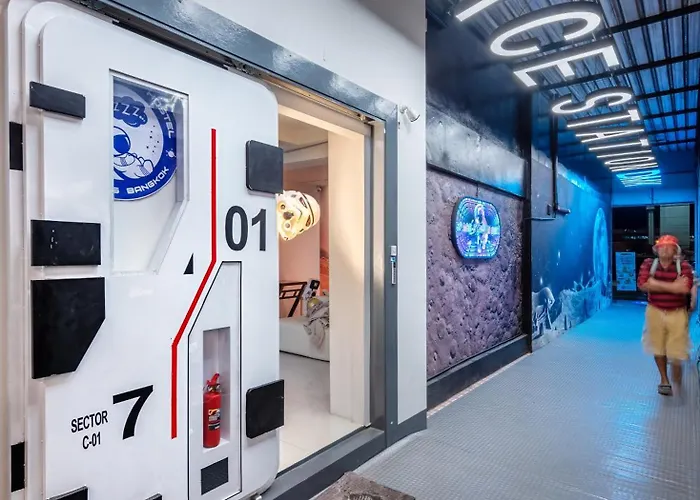 Hostel Space Station