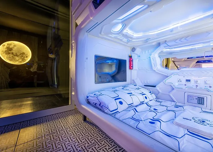 Space Station Hostel Bangkok