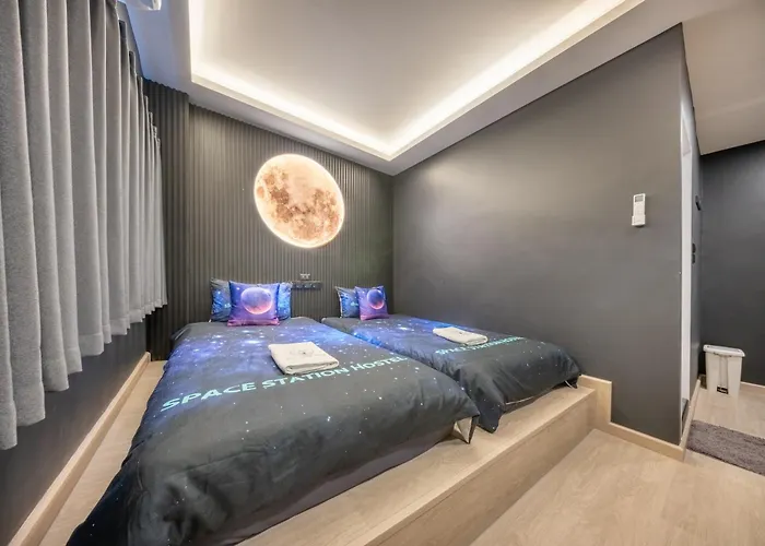 Space Station Hostel Bangkok